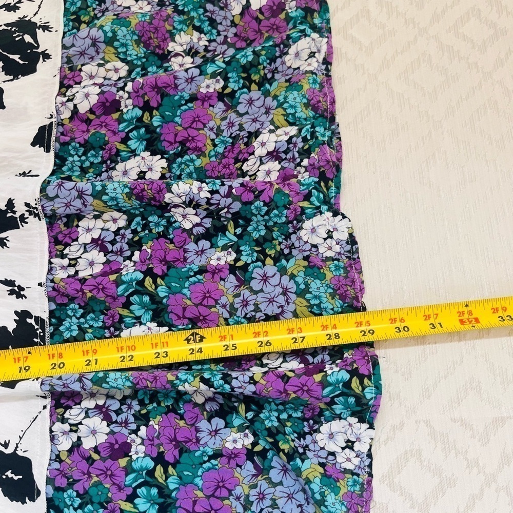 Calessa Mixed Print Rayon Floral Embroidered Top Size Medium - Picture 7 of 7